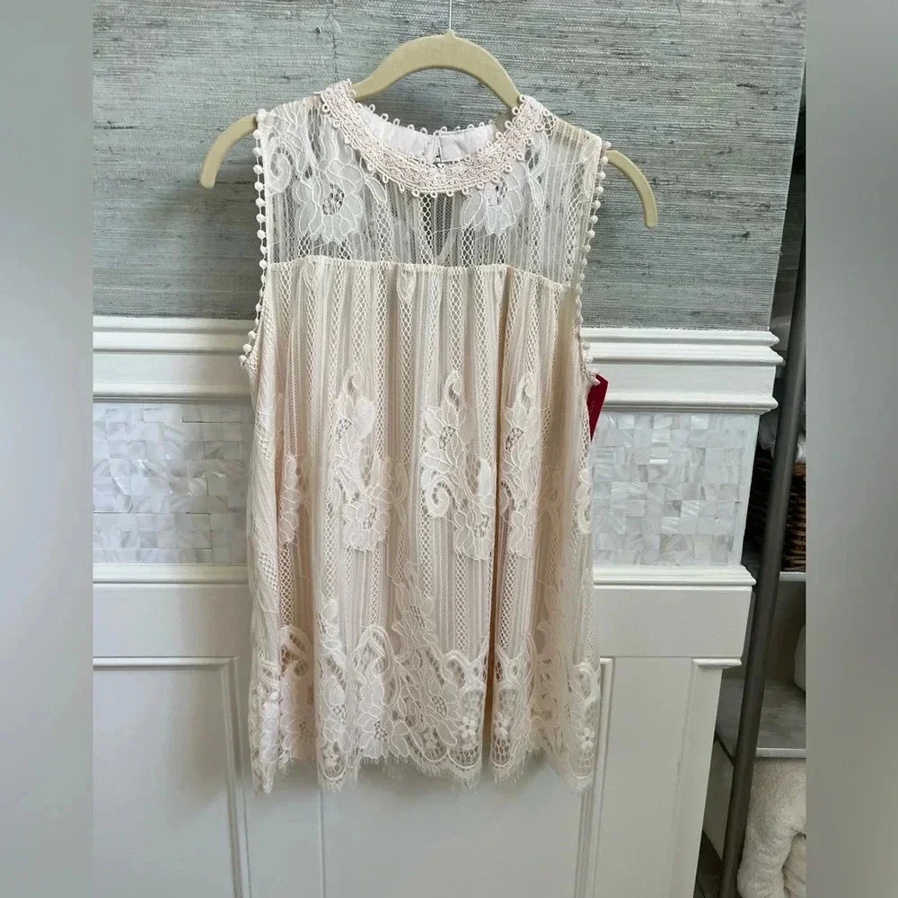 NWT new xhilaration lace high neck sleeveless swingy top medium cream